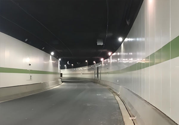厦门某海底隧道选择我公司隧道防火板说挺好